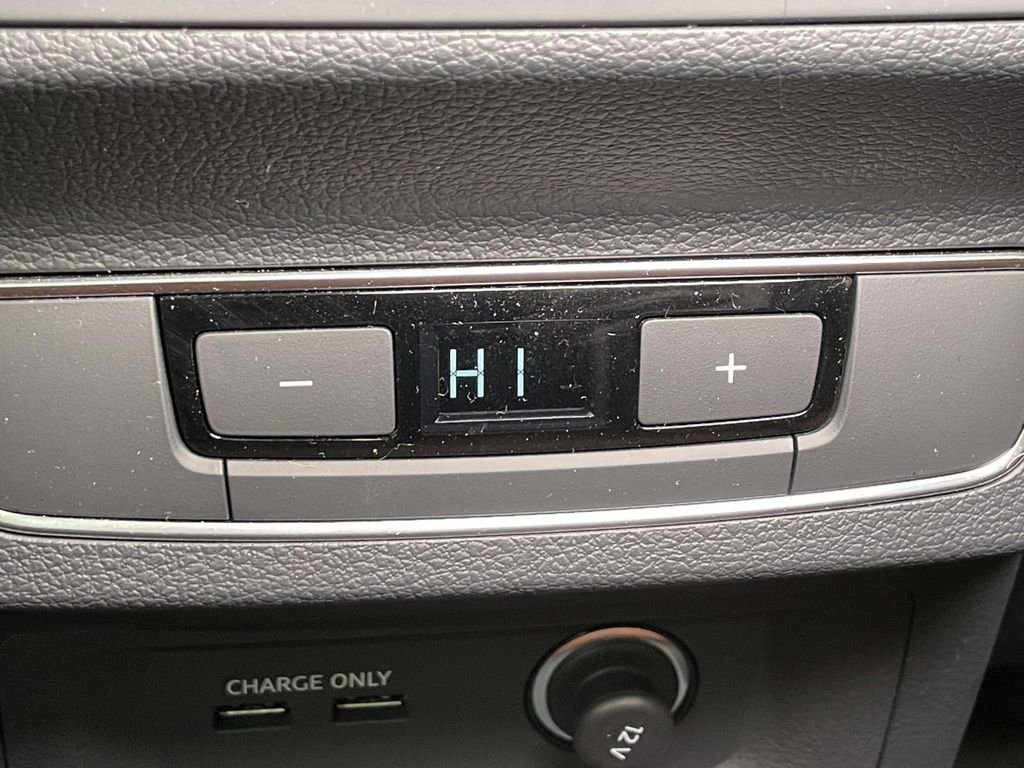 Certified 2025 Audi Q5 2.0T Premium Plus image 25