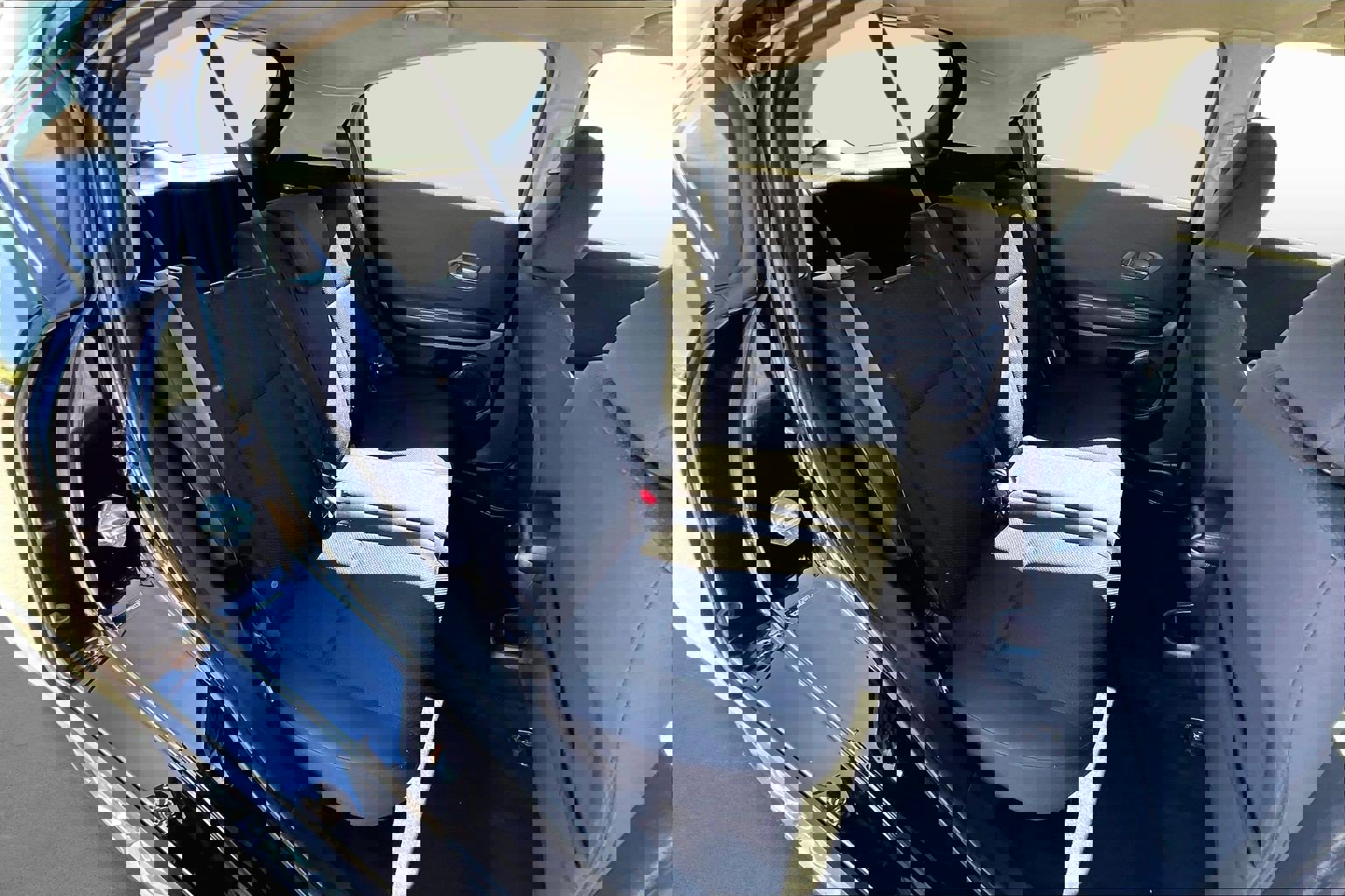 Used 2017 Honda HR-V LX image 23