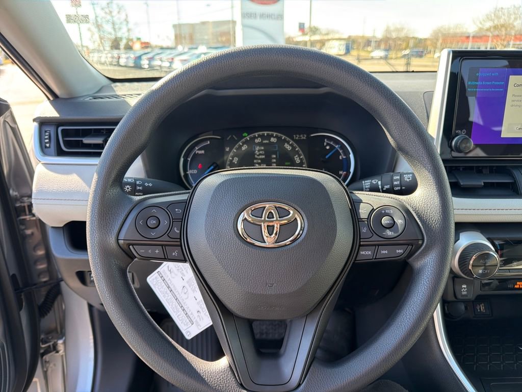 New 2025 Toyota RAV4 XLE image 14
