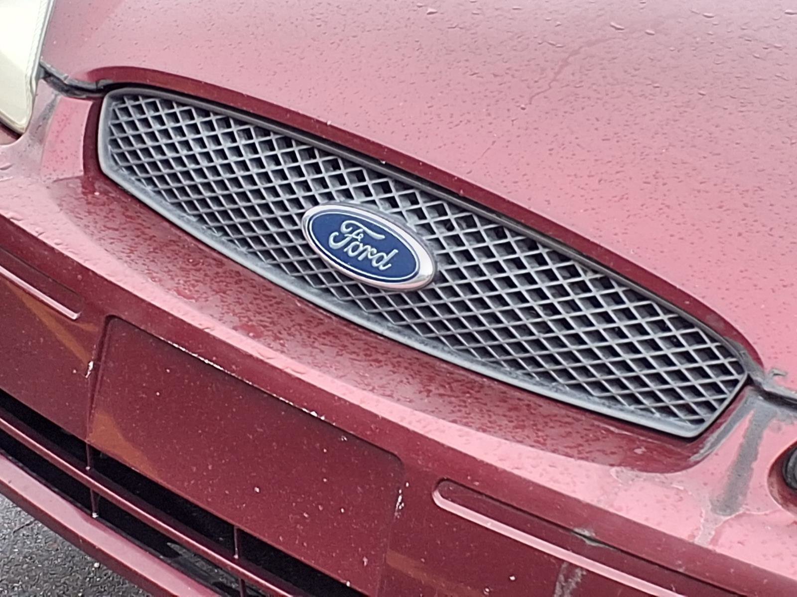 Used 2004 Ford Taurus SEL image 26