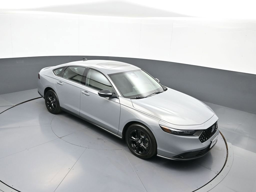 Used 2025 Honda Accord SE image 36