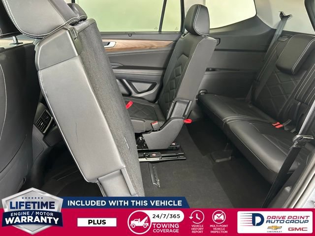 Used 2025 Volkswagen Atlas SE AWD/4WD image 24
