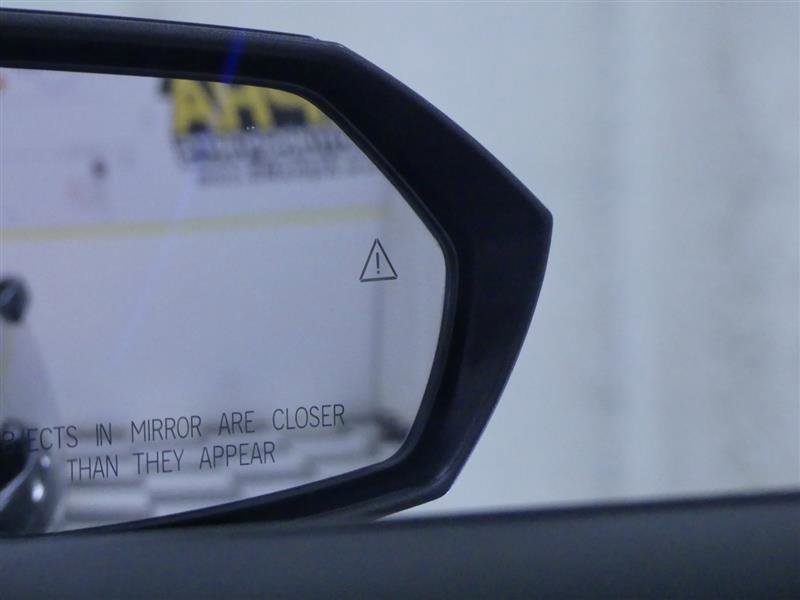 Used 2022 Hyundai Elantra Limited image 27