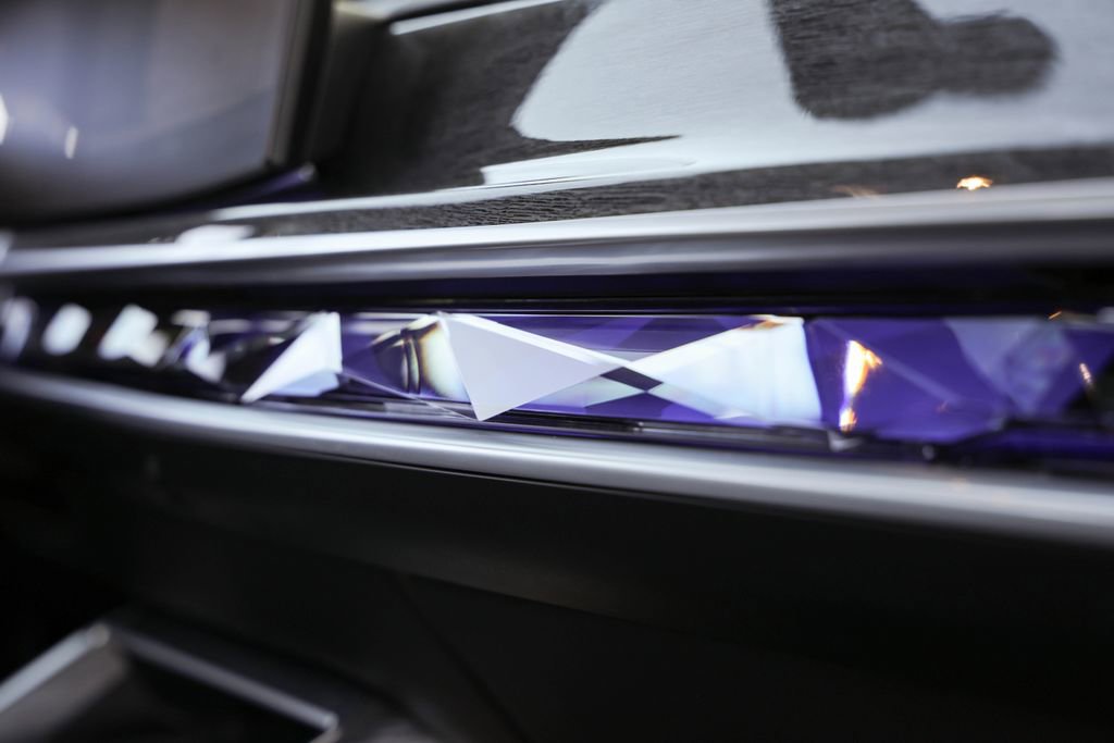 Used 2024 BMW 740i image 20