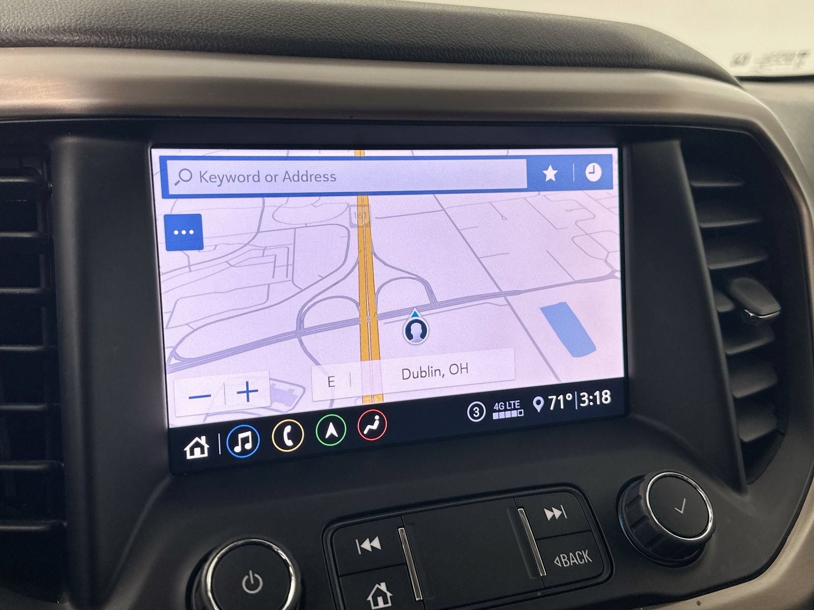 Used 2020 GMC Acadia Denali FWD image 26