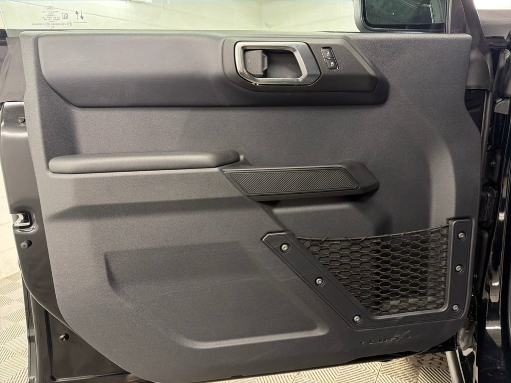 New 2025 Ford Bronco Badlands image 15