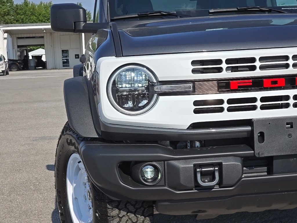 New 2025 Ford Bronco Heritage Edition image 9