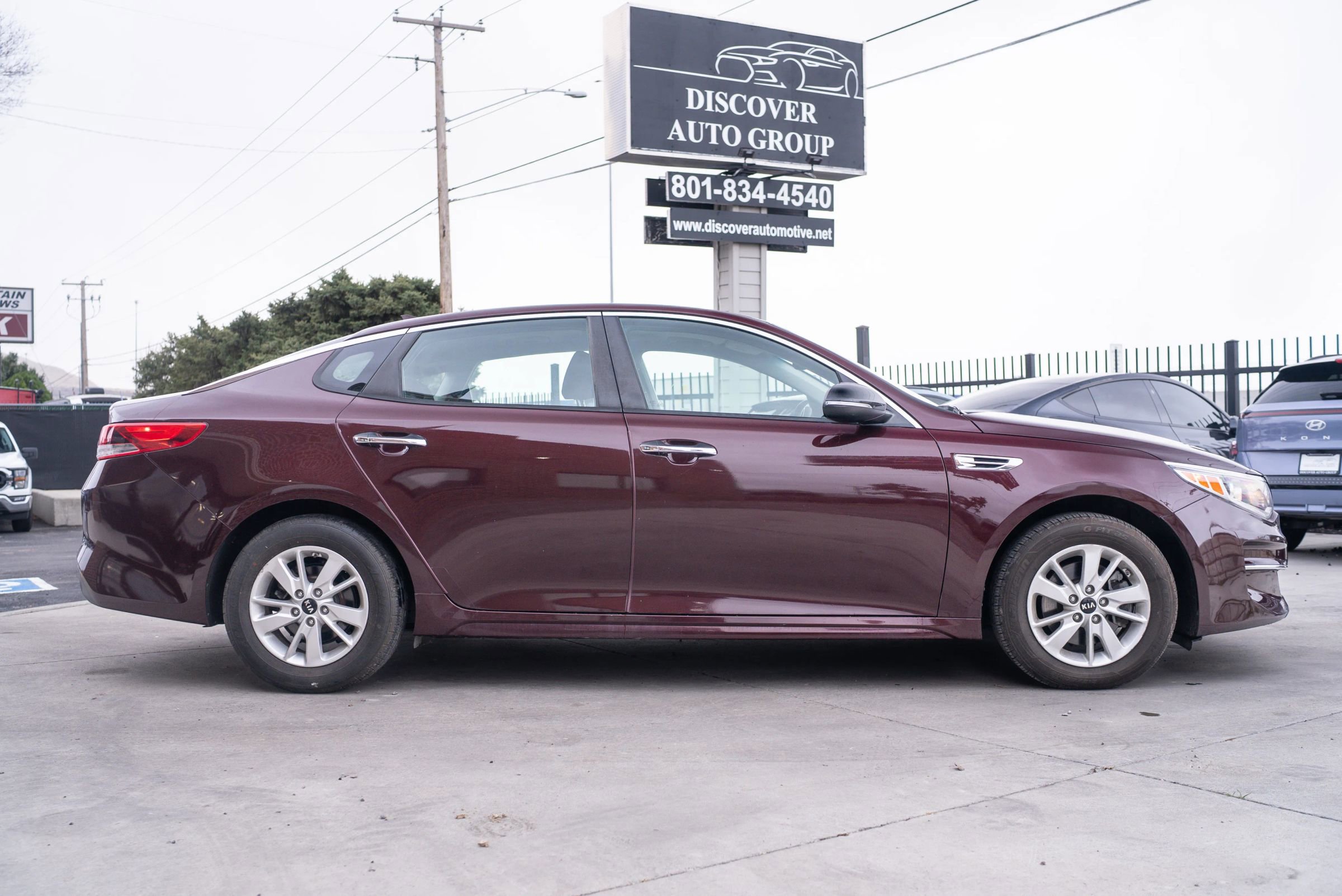 Used 2017 Kia Optima LX image 11