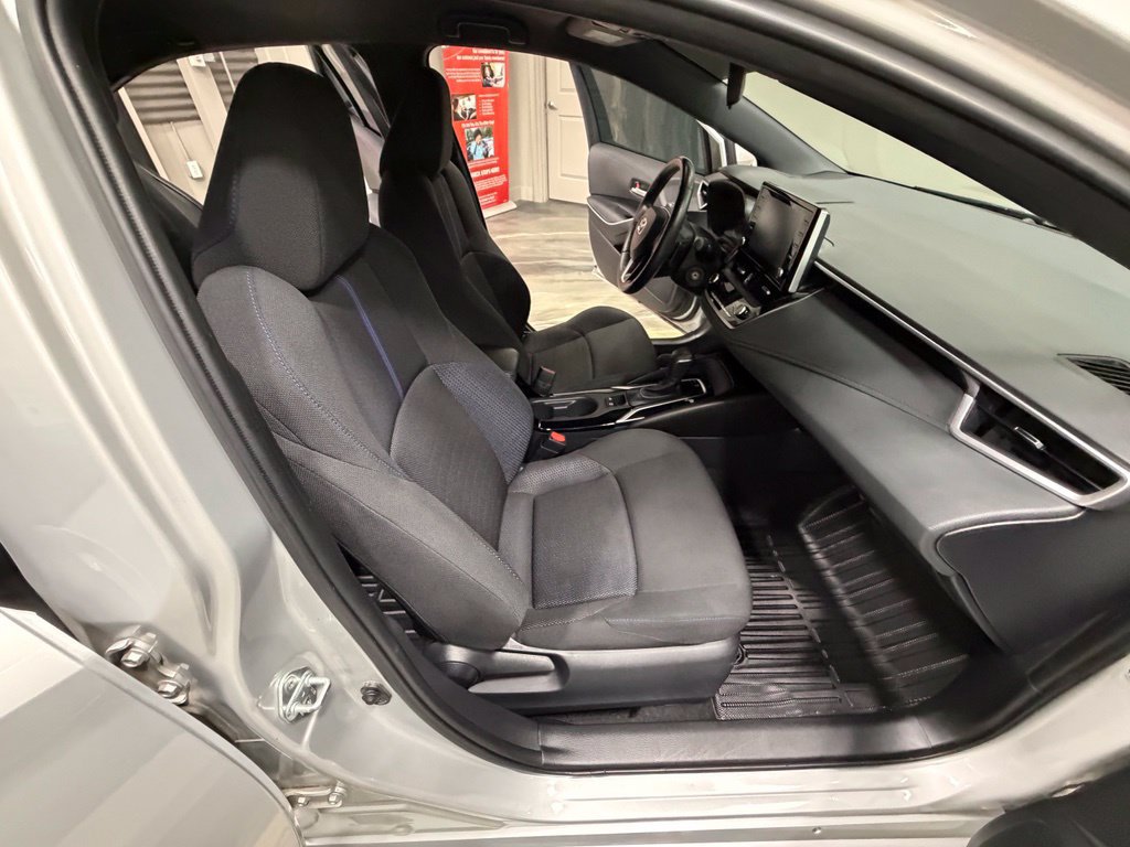 Used 2020 Toyota Corolla SE FWD image 38