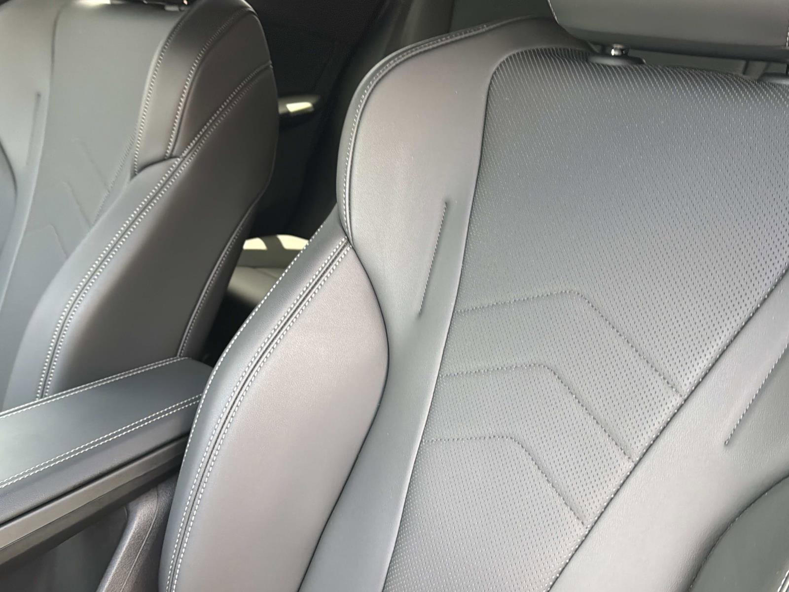 Used 2025 BMW X2 M35i AWD/4WD image 19