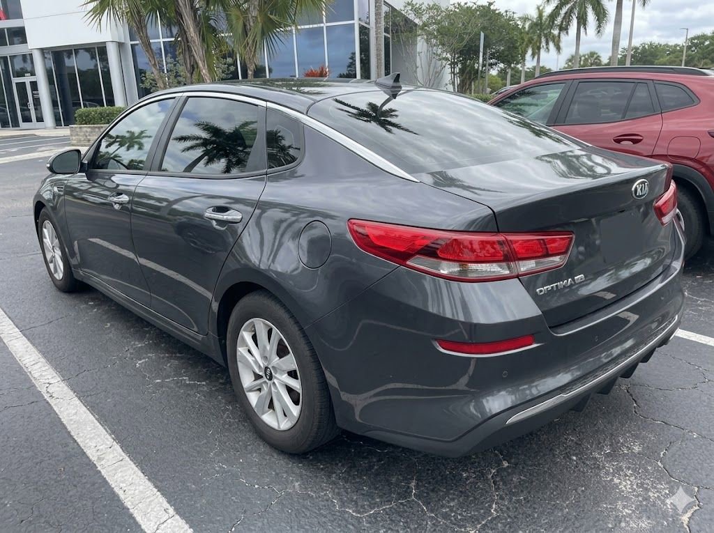 Used 2019 Kia Optima LX FWD image 2