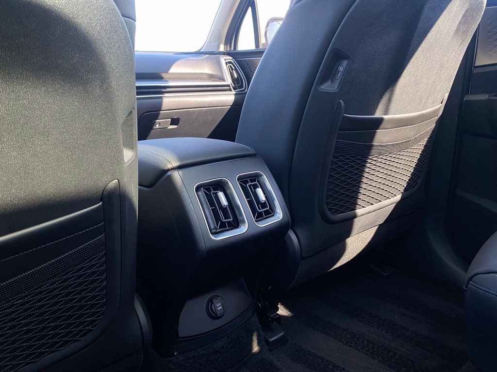 Certified 2025 Kia Sorento EX w/ EX Panoramic Sunroof Package FWD image 24