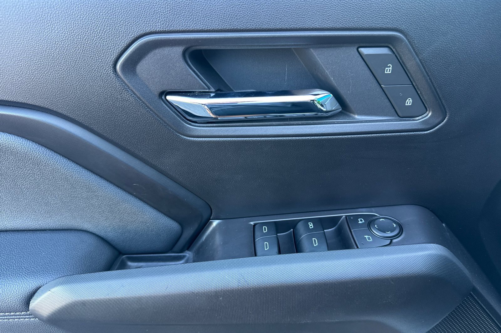 Used 2026 Chevrolet Colorado LT image 12