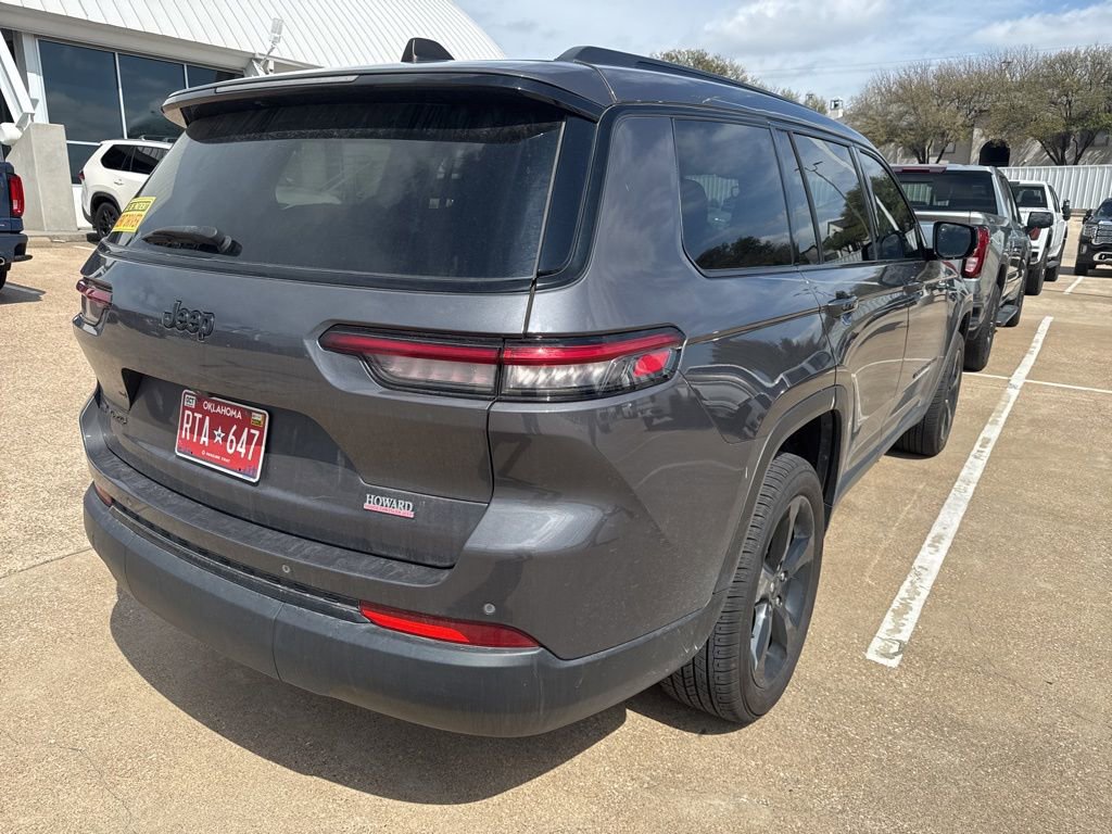 Used 2023 Jeep Grand Cherokee L Laredo image 5