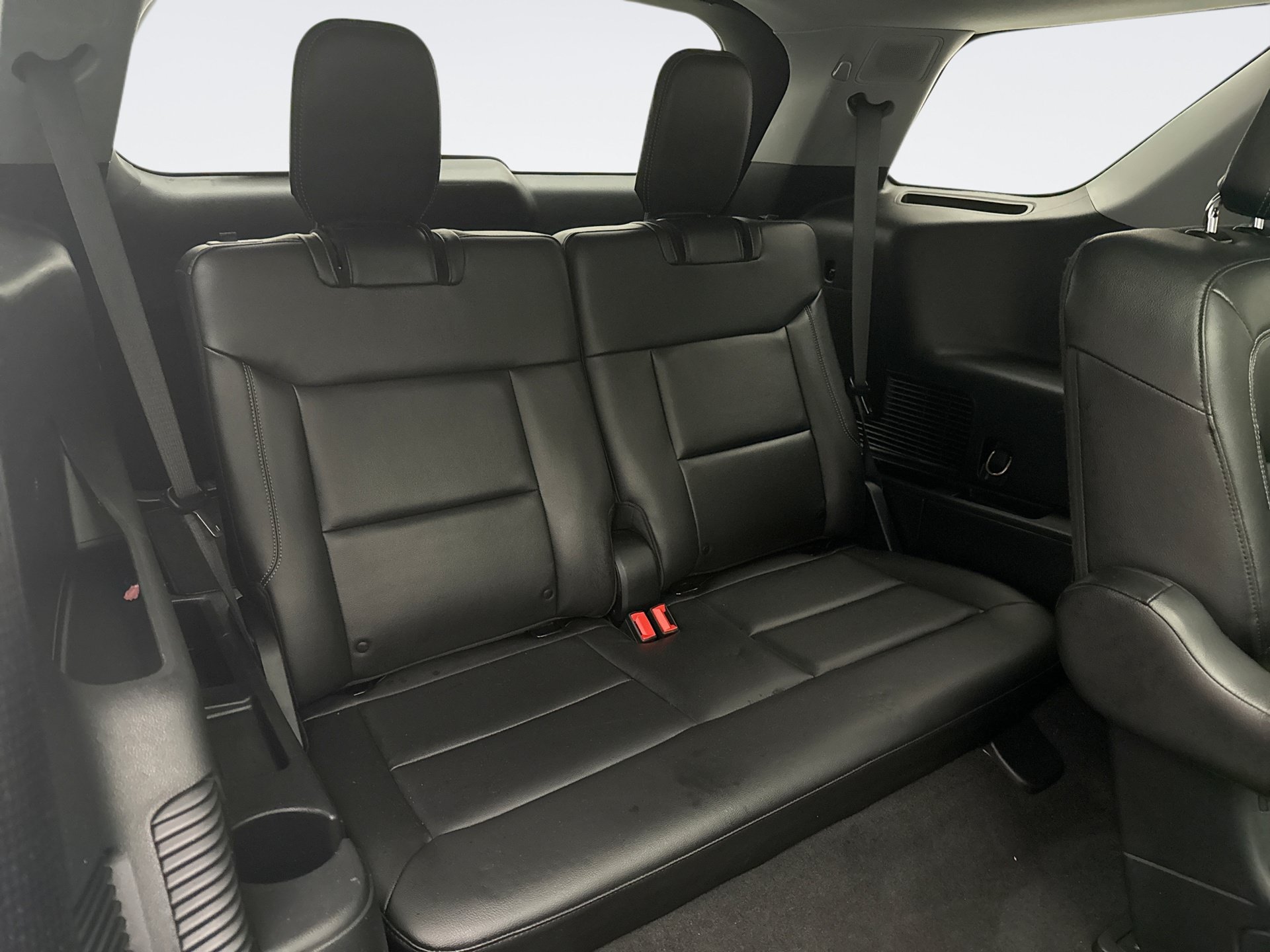 Used 2022 Ford Explorer Limited w/ Equipment Group 301A AWD/4WD image 23