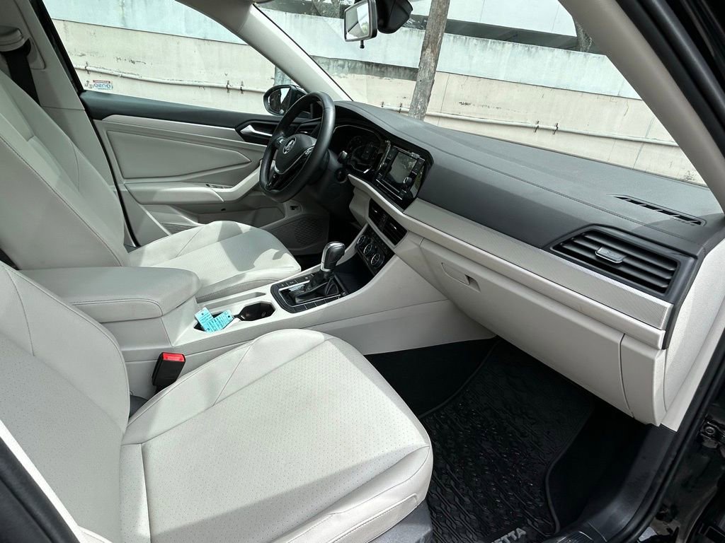 Used 2019 Volkswagen Jetta SE w/ Cold Weather Package image 28