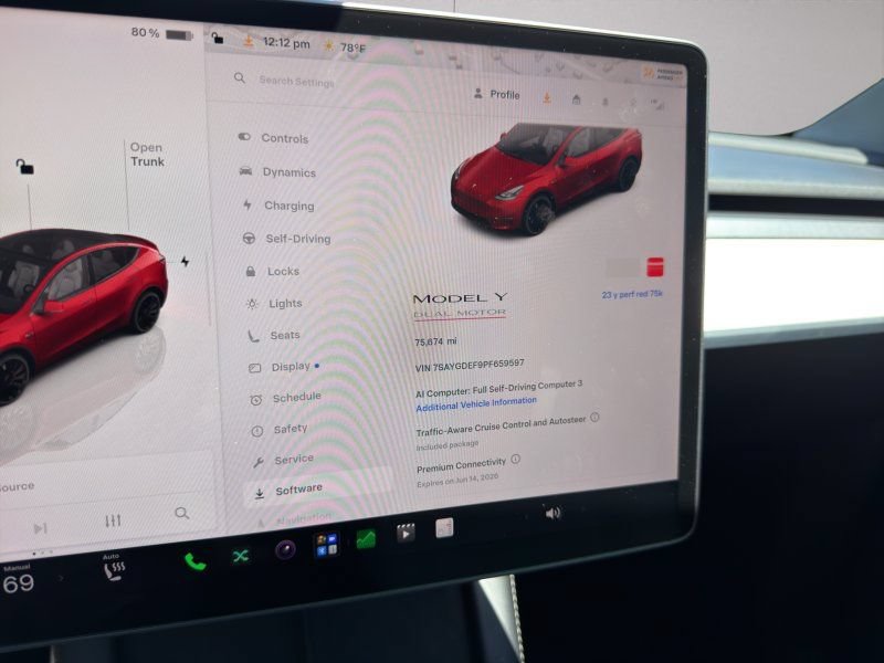 Used 2023 Tesla Model Y Performance AWD/4WD image 15