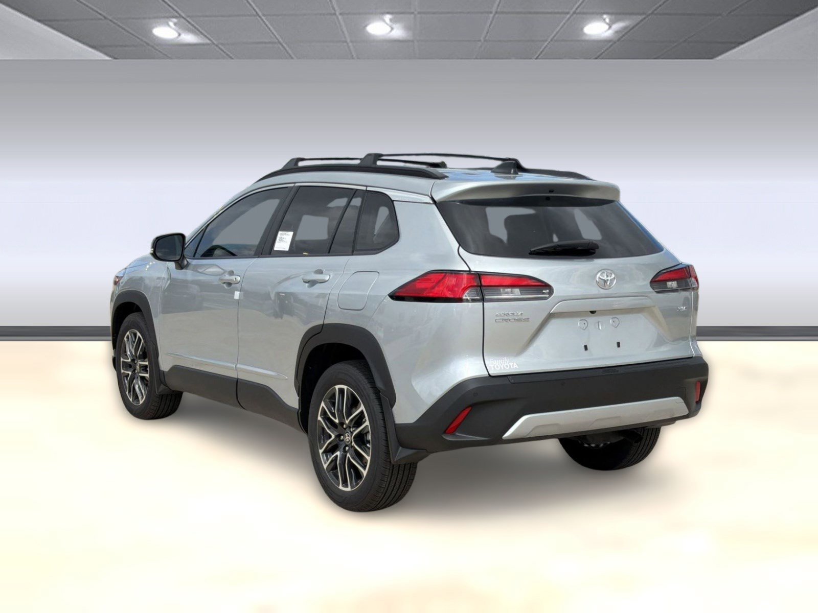 Used 2026 Toyota Corolla Cross XLE FWD image 3