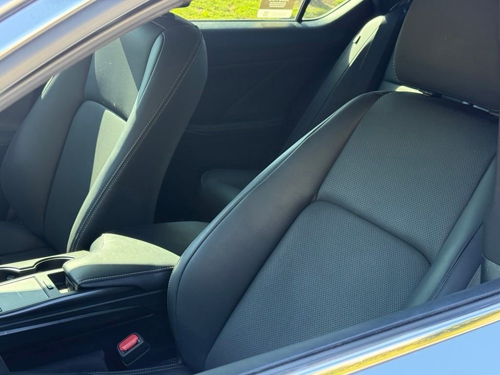 Certified 2024 Lexus IS 350 F Sport RWD image 19