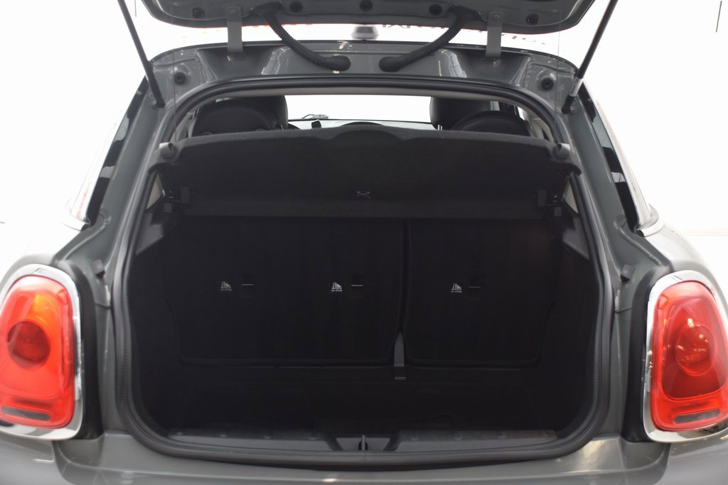 Used 2015 MINI Cooper 4-Door Hardtop image 29