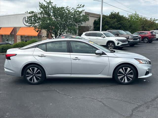 Used 2019 Nissan Altima 2.5 SV FWD image 2