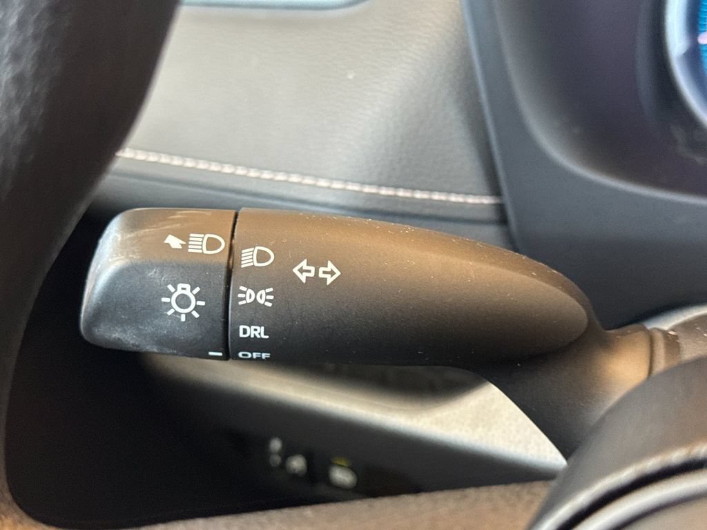 Used 2024 Toyota RAV4 LE AWD/4WD image 31