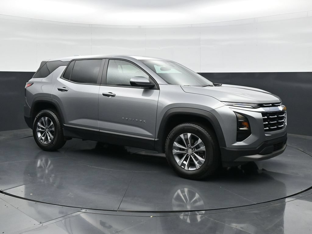 Used 2025 Chevrolet Equinox LT AWD/4WD image 4