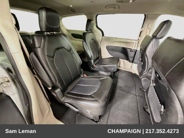 Used 2024 Chrysler Pacifica Touring-L FWD image 26