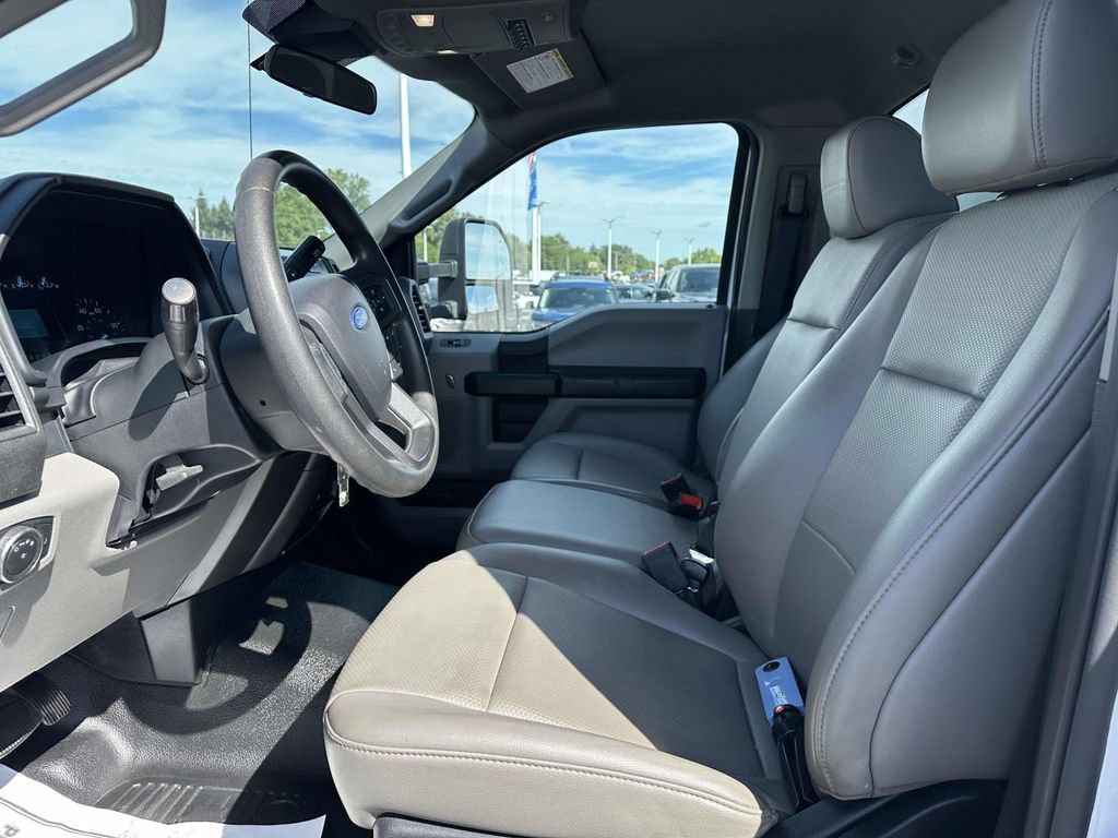 Used 2020 Ford F550 Luxury RWD image 10