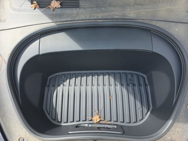 Used 2024 Tesla Model 3 Standard Range RWD image 5