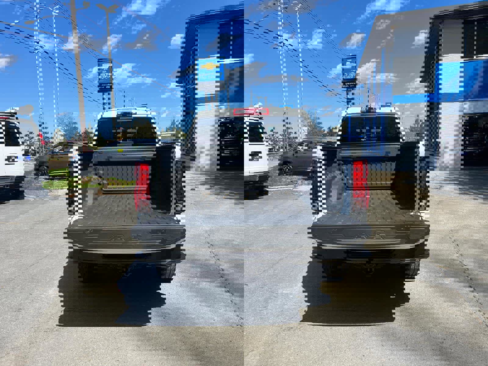 Certified 2023 Chevrolet Colorado W/T RWD image 38