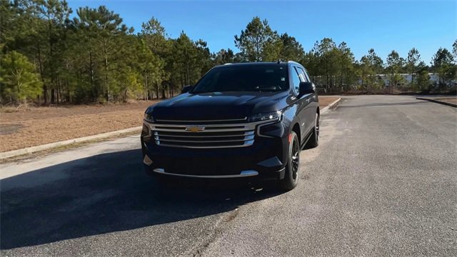 Used 2023 Chevrolet Tahoe High Country image 3
