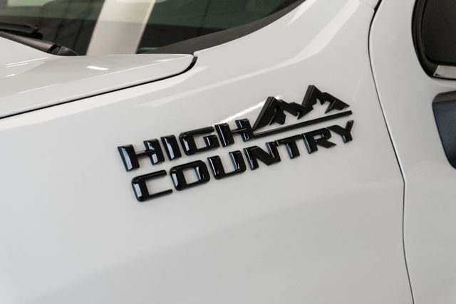 Used 2024 Chevrolet Silverado 1500 High Country w/ High Country Premium Package image 3