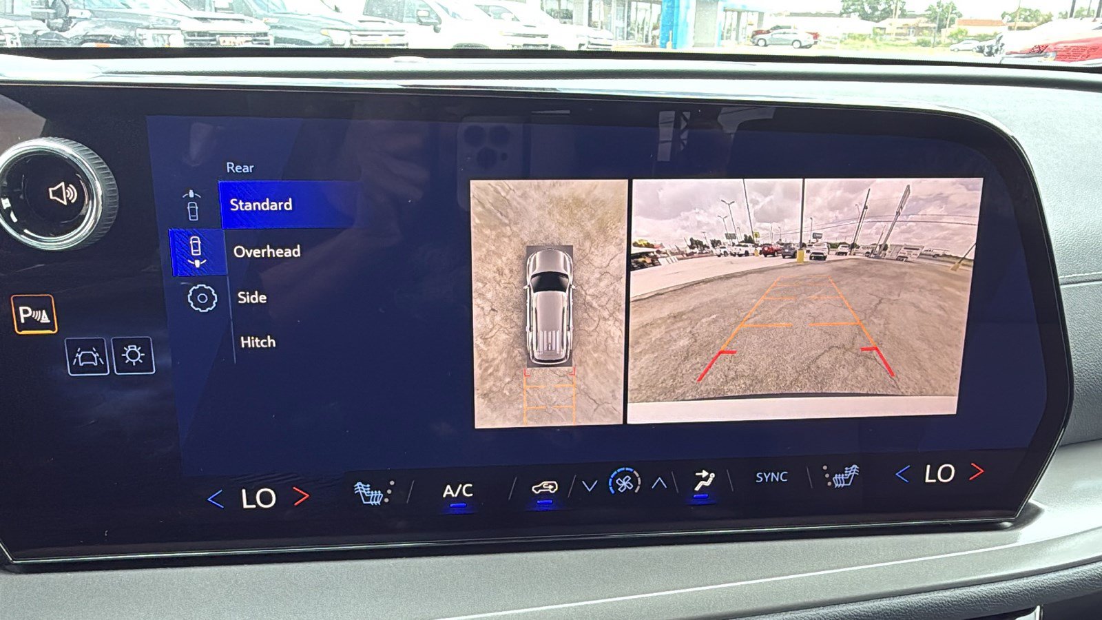 New 2026 Chevrolet Traverse LT w/ Driver Confidence Package FWD image 23
