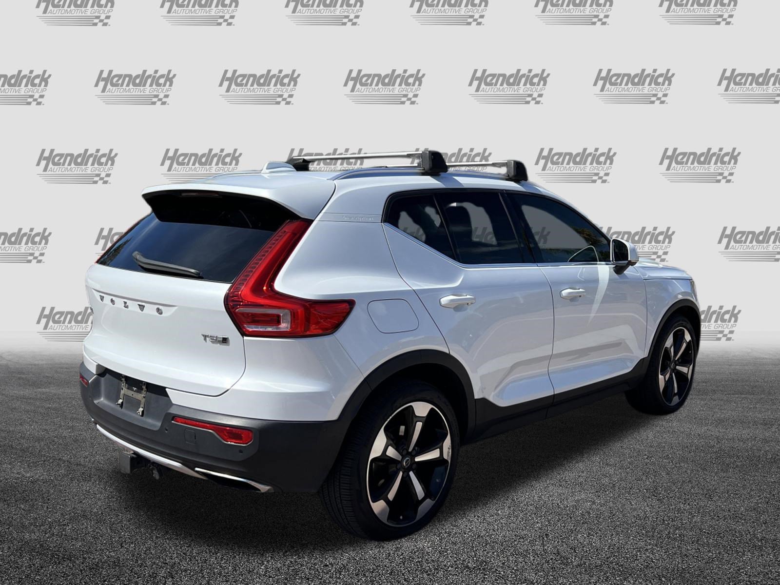 Used 2019 Volvo XC40 T5 Inscription image 10