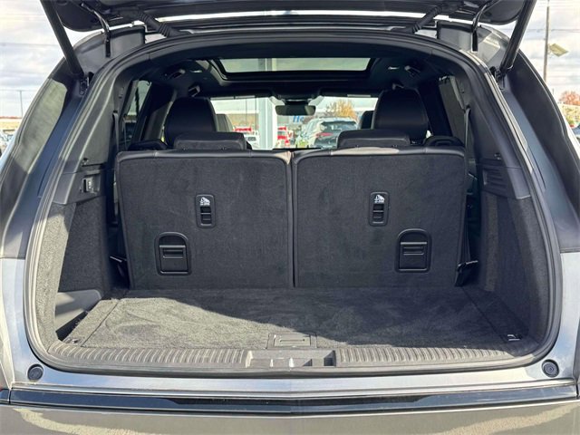 Used 2023 Acura MDX A-Spec image 10