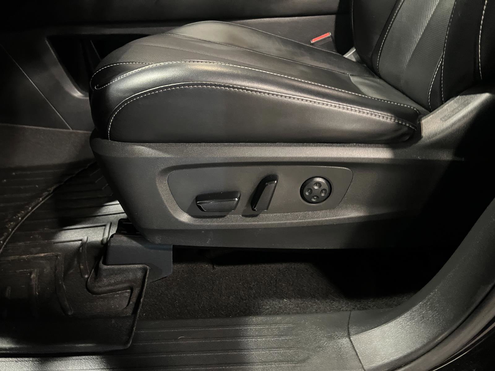 Used 2024 INFINITI QX60 Luxe image 25