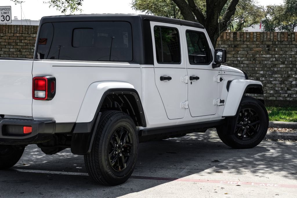 Used 2022 Jeep Gladiator Sport image 17