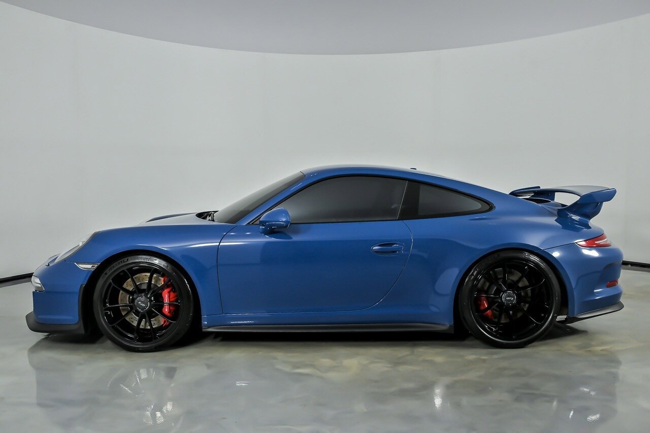Used 2015 Porsche 911 GT3 RWD image 8