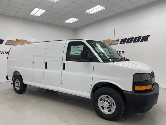 New 2026 Chevrolet Express 2500 Extended w/ Driver Convenience Package RWD image 3