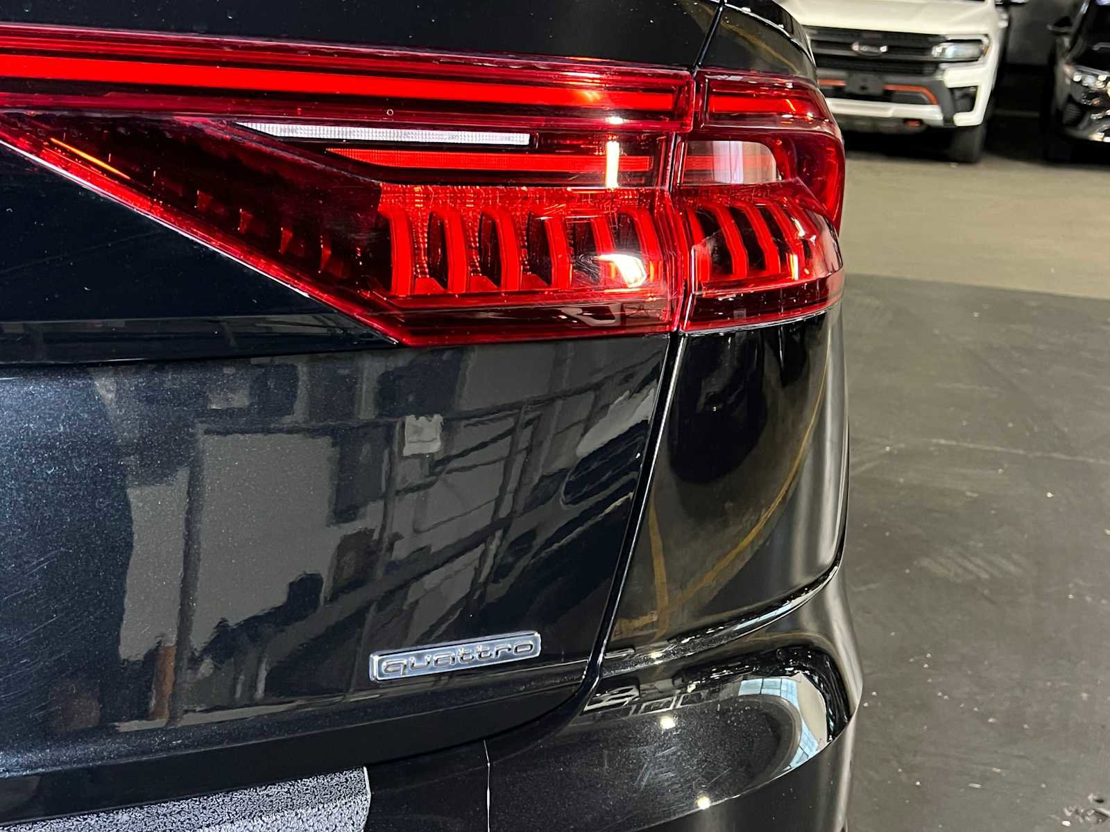 Used 2022 Audi Q8 Premium Plus w/ Premium Plus Package image 14