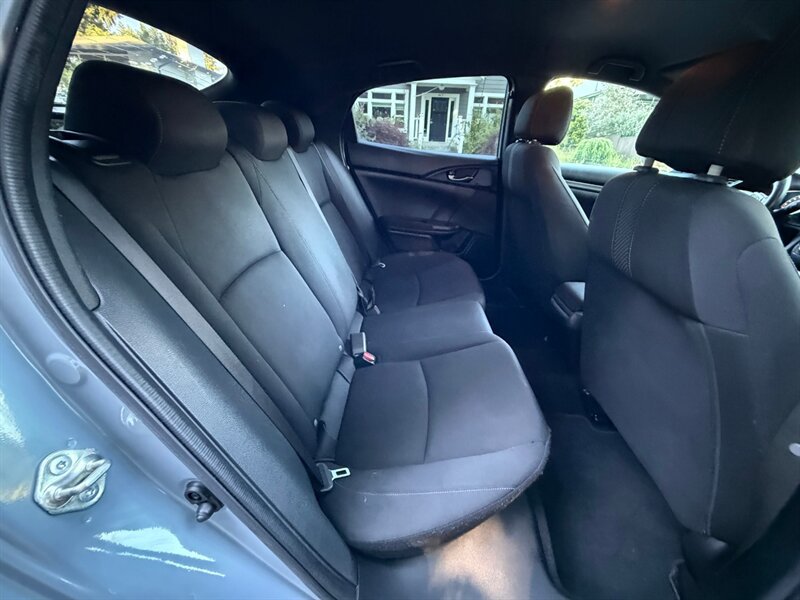 Used 2017 Honda Civic Sport image 12