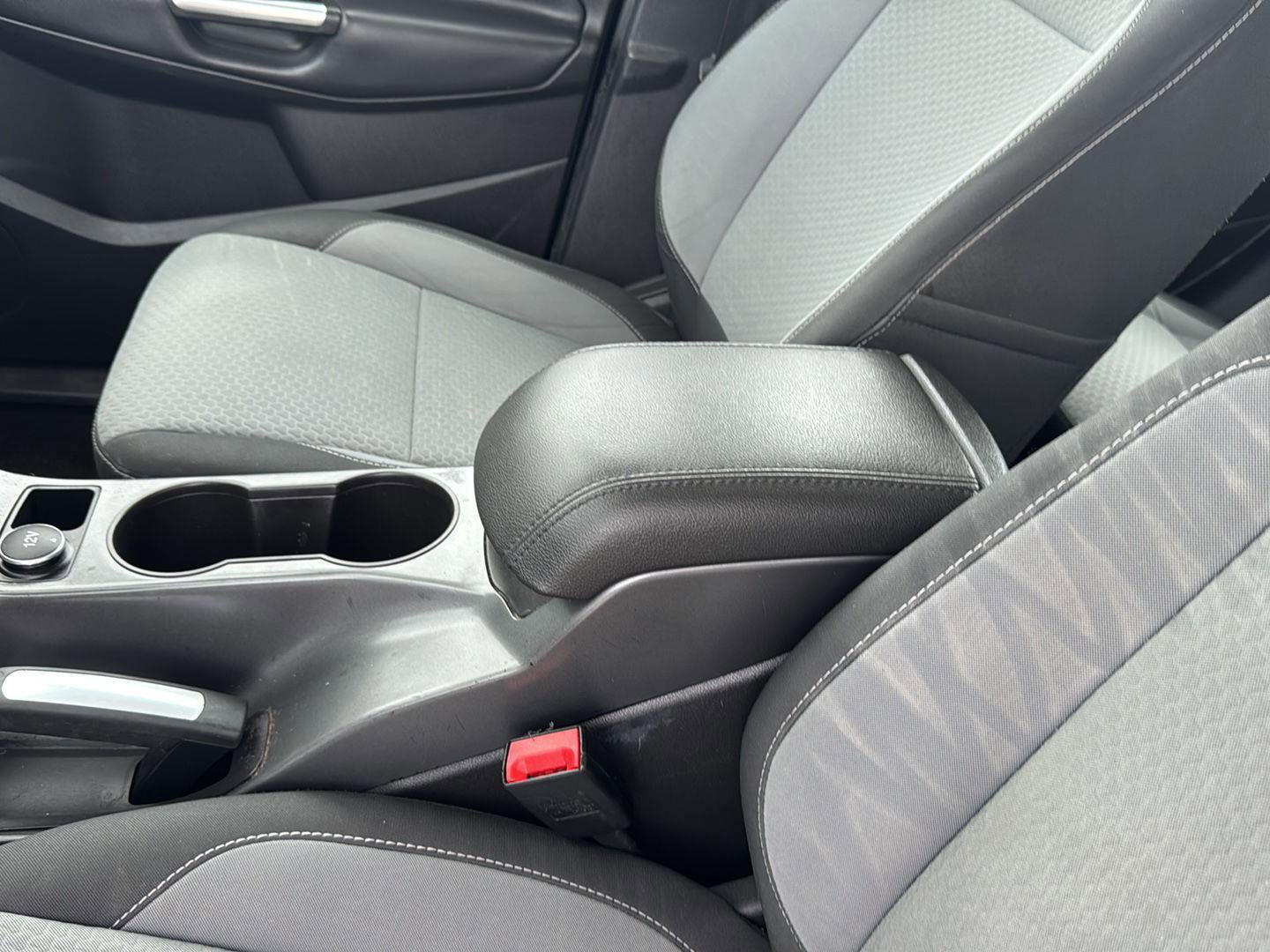 Used 2017 Ford C-MAX SE w/ Equipment Group 201A image 16