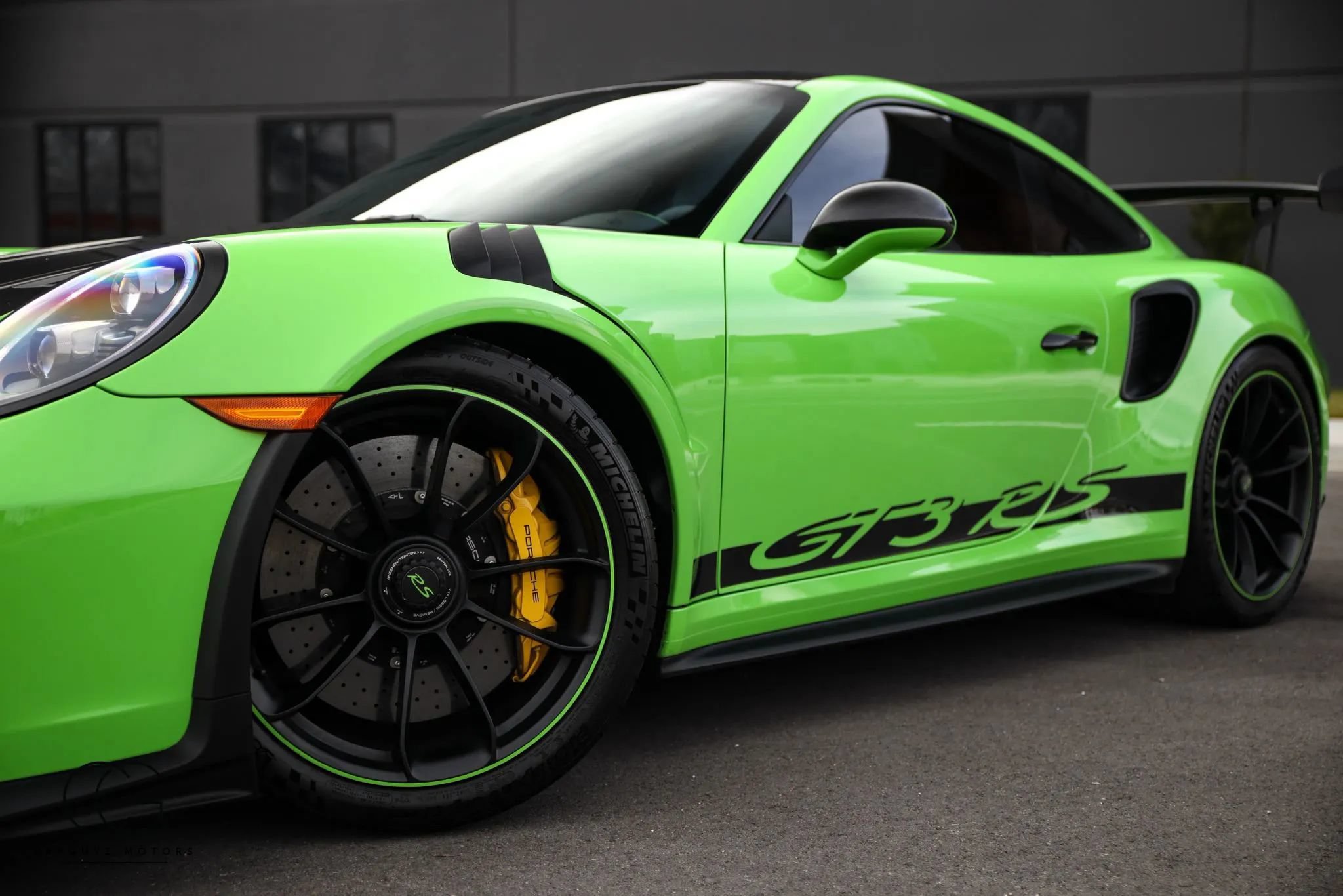 Used 2019 Porsche 911 GT3 RS RWD image 5
