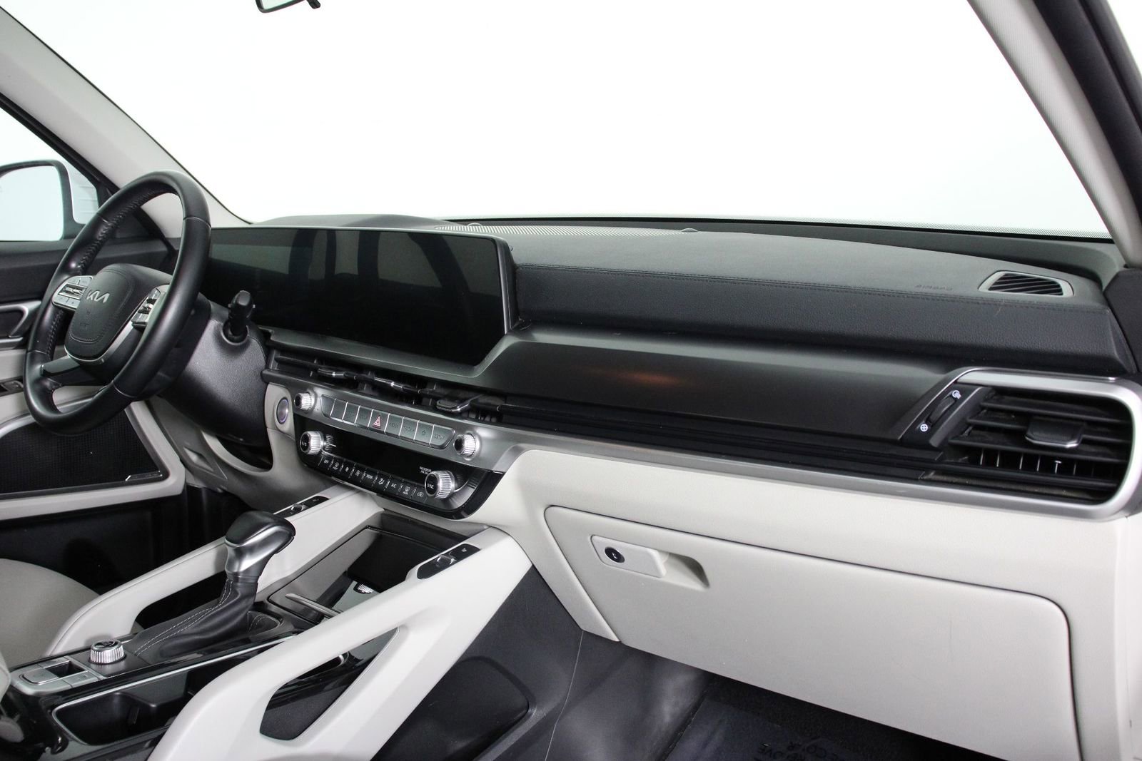 Used 2023 Kia Telluride S image 21