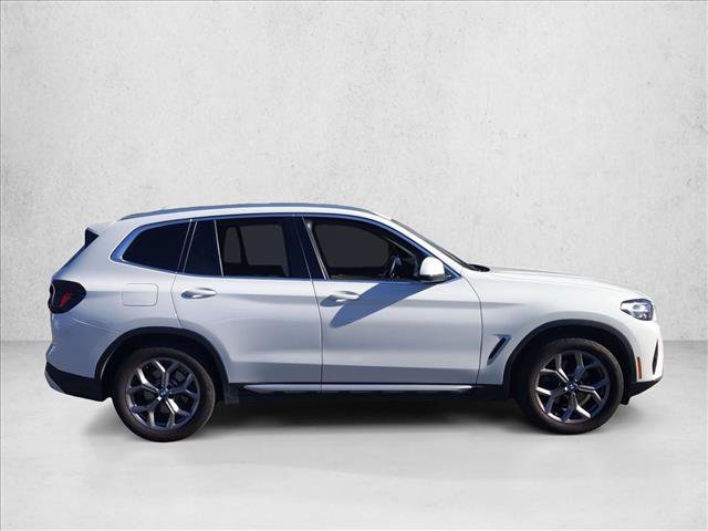 Used 2022 BMW X3 xDrive30i w/ Convenience Package AWD/4WD image 4
