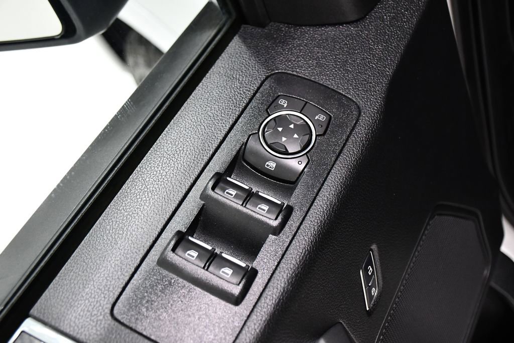 Used 2018 Ford F150 XLT w/ Equipment Group 302A Luxury image 18