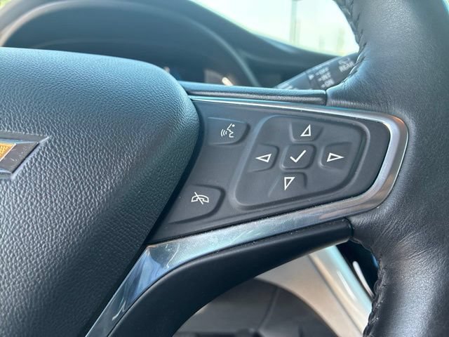 Used 2017 Chevrolet Bolt Premier w/ Driver Confidence II Package FWD image 13