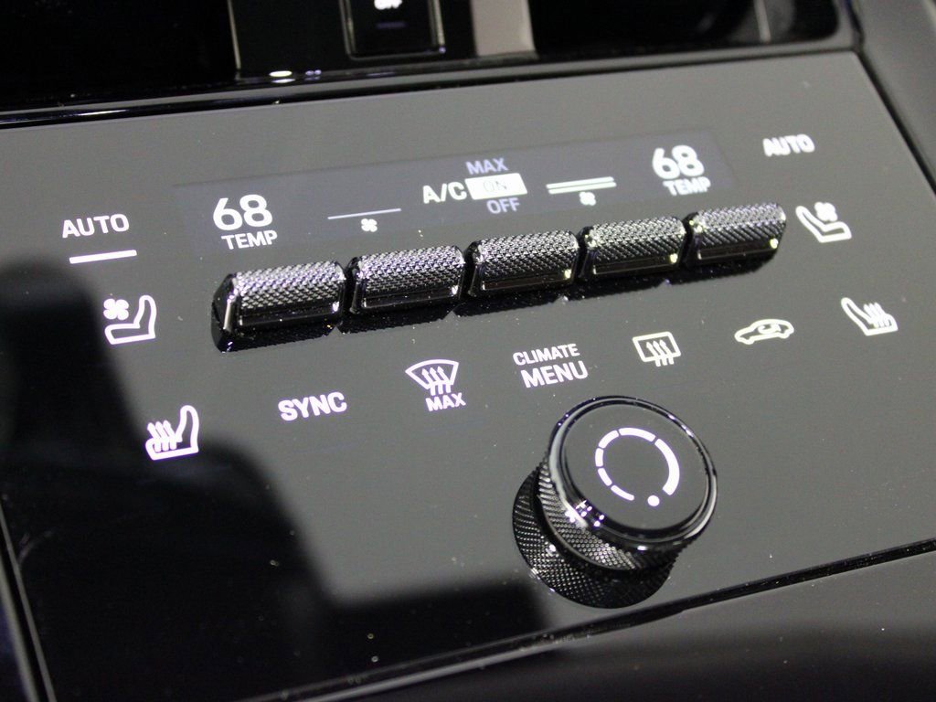 Certified 2026 Porsche Panamera 4 AWD/4WD image 30