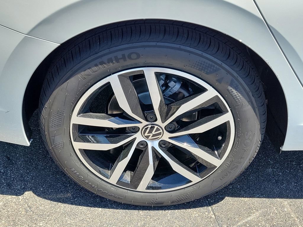 New 2026 Volkswagen Jetta SE image 5